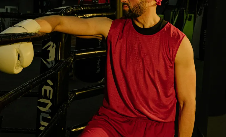 How to Choose the Right Boxing Glove Size: A Complete Guide